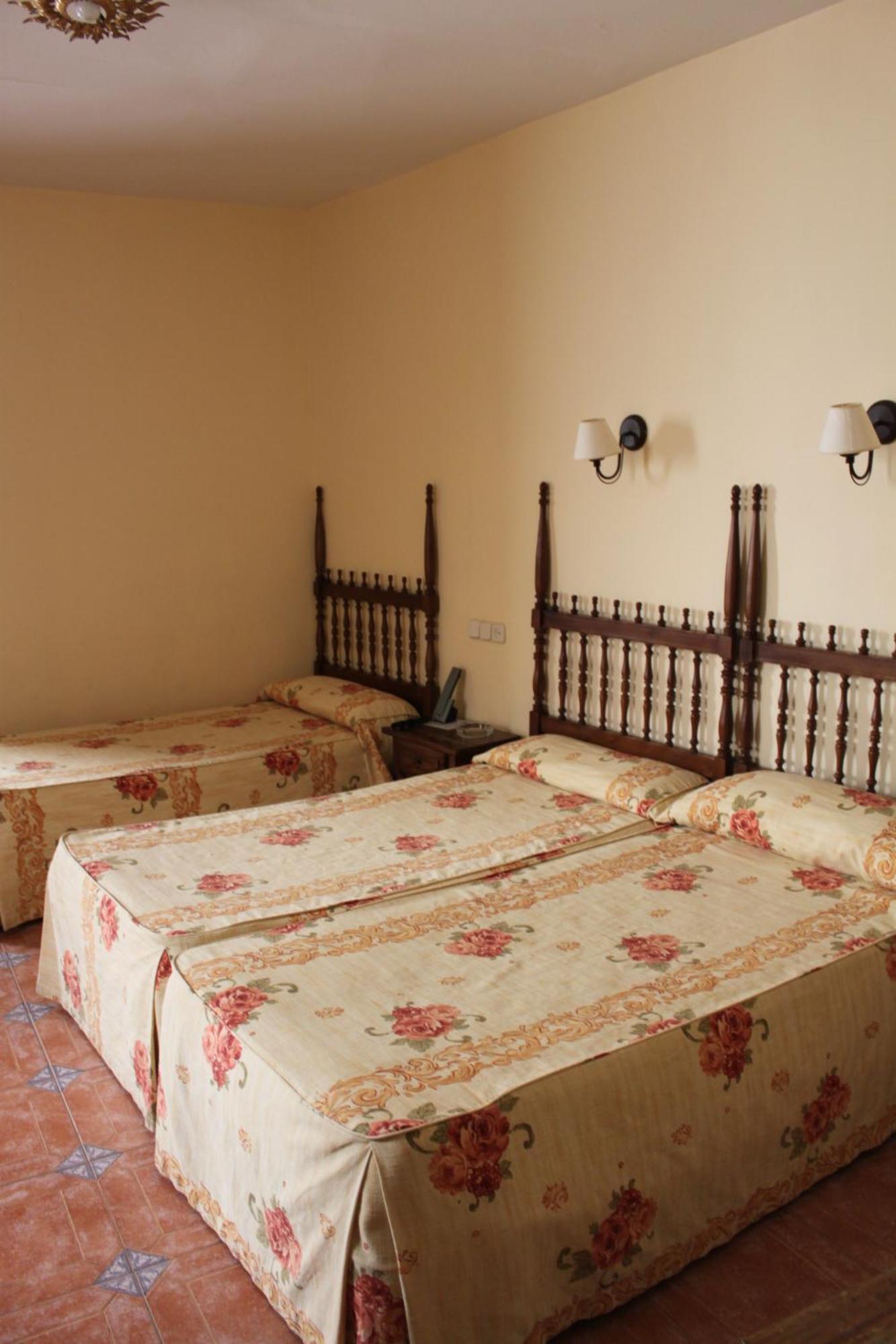 Hotel Rey Nino Авила Экстерьер фото