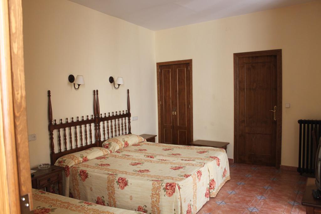 Hotel Rey Nino Авила Экстерьер фото